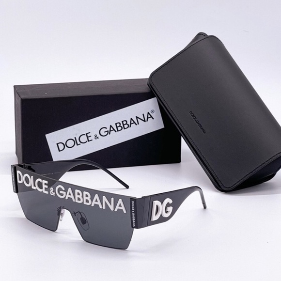 Dolce & GABBANA DG2233 Oversized Sunglasses NWOT